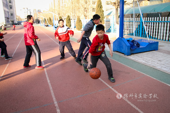 十分钟的精彩(一)——记小学生大课间活动