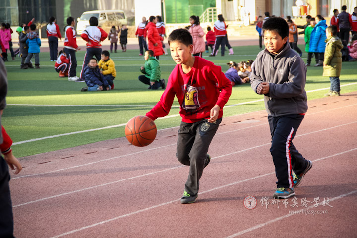 十分钟的精彩(一)——记小学生大课间活动